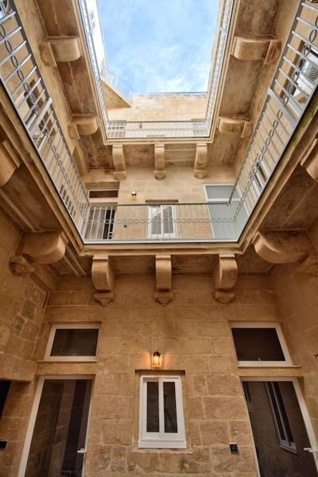 Vallettastay Old Lodge Apartment 4 Exterior photo